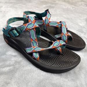 Chaco Sport Sandals Women’s Size 10 Multicolor Strappy Hiking Outdoor Shoes